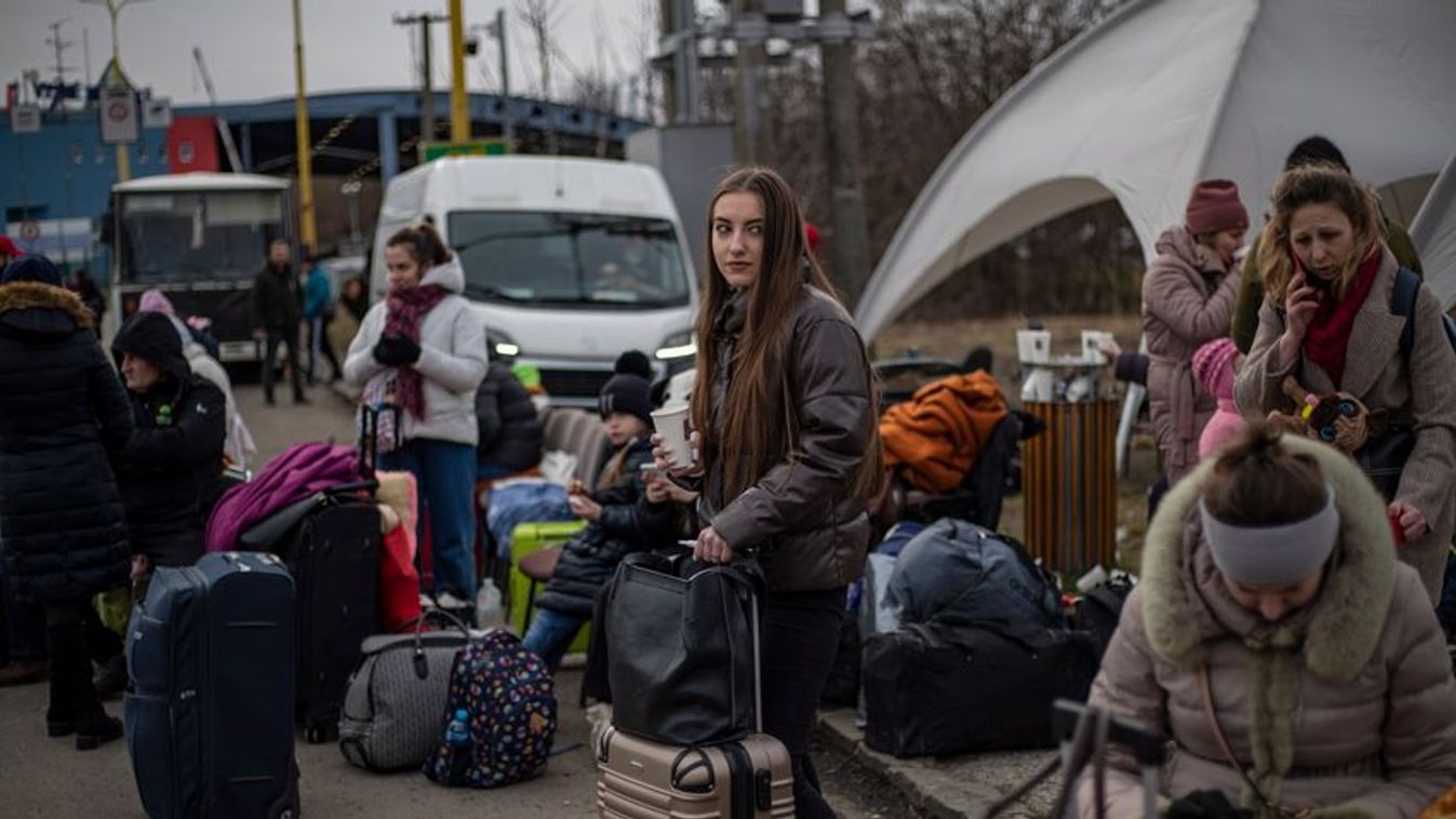 Több mint hatezren érkeztek Ukrajnából pénteken