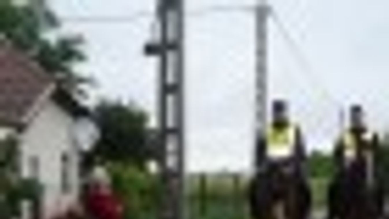 Fokozott ellenőrzés Csanyteleken lovas rendőrökkel