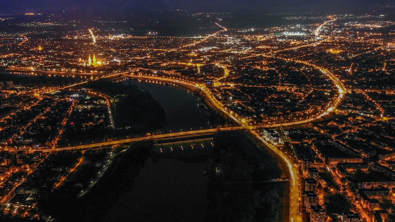 Lélegzetelállító felvételeken tárulnak elénk Szeged éjszakai fényei