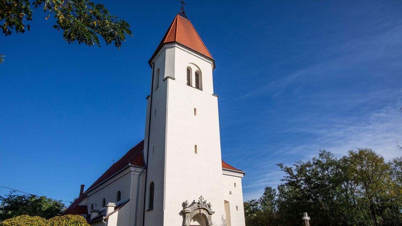 Felújították az ópusztaszeri templomot