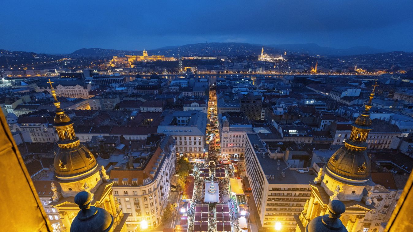 Budapesten már megnyitottak a karácsonyi vásárok