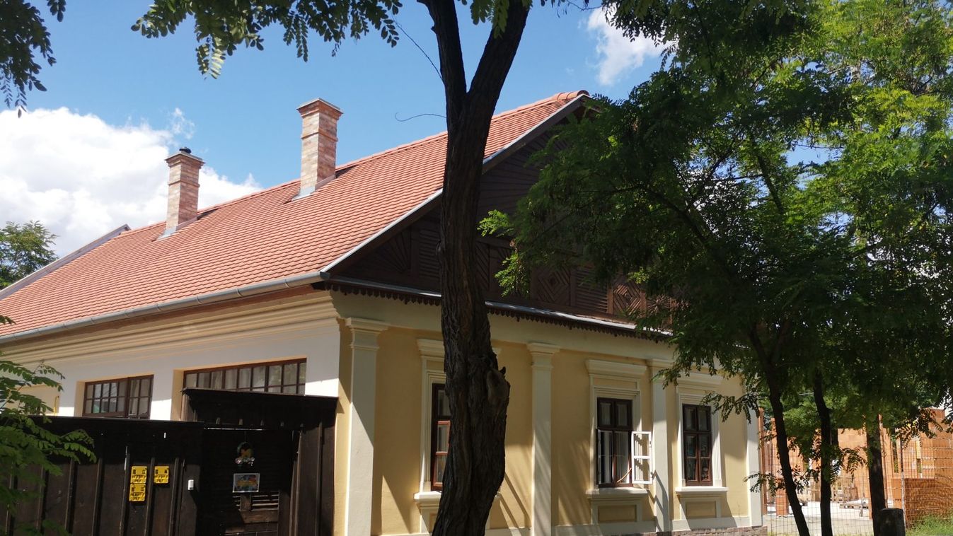 A Kakuszy-ház kálváriája és újjászületése
