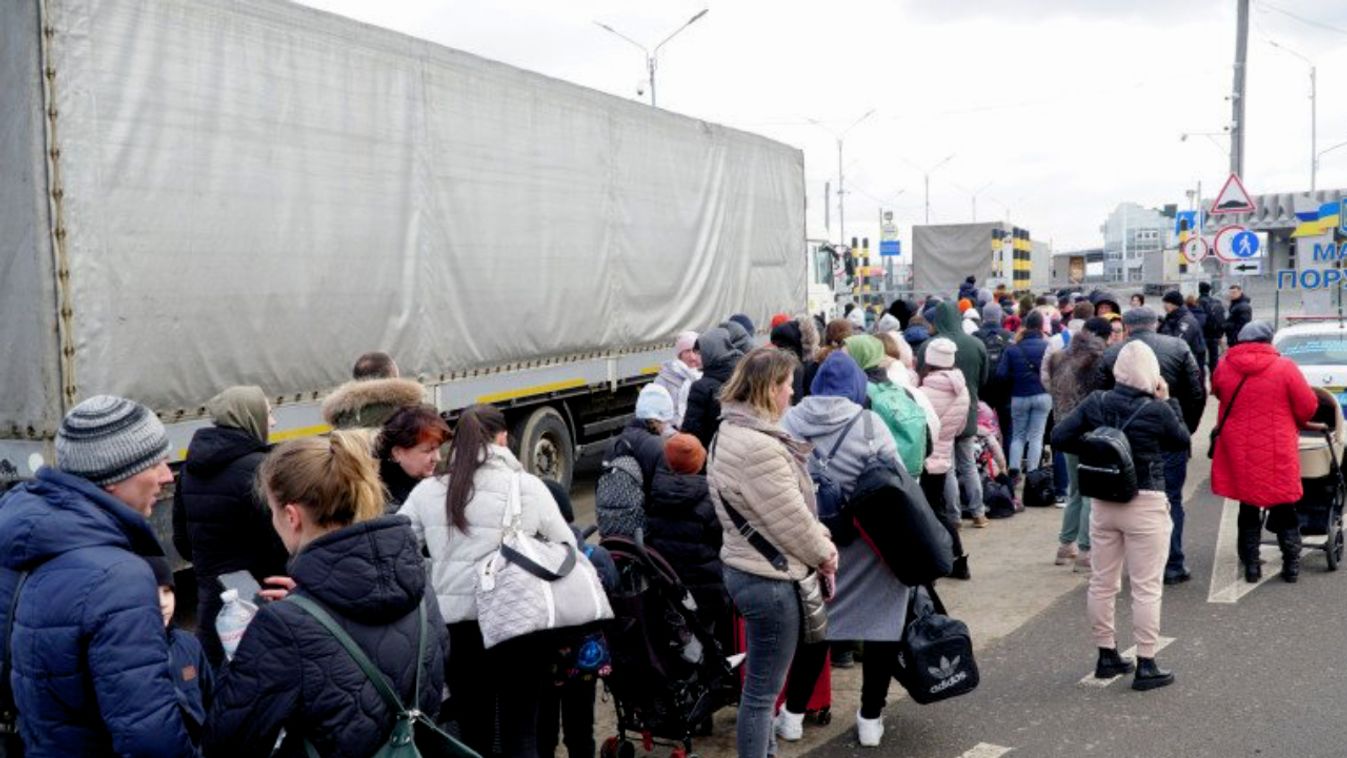 Háború: már 62 ezer menekültet fogadott be Magyarország