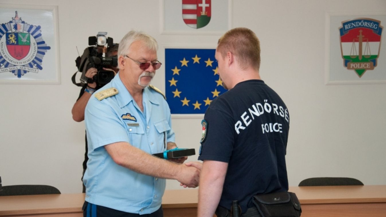 Hazatértek a magyar rendőrök Szerbiából és Macedóniából