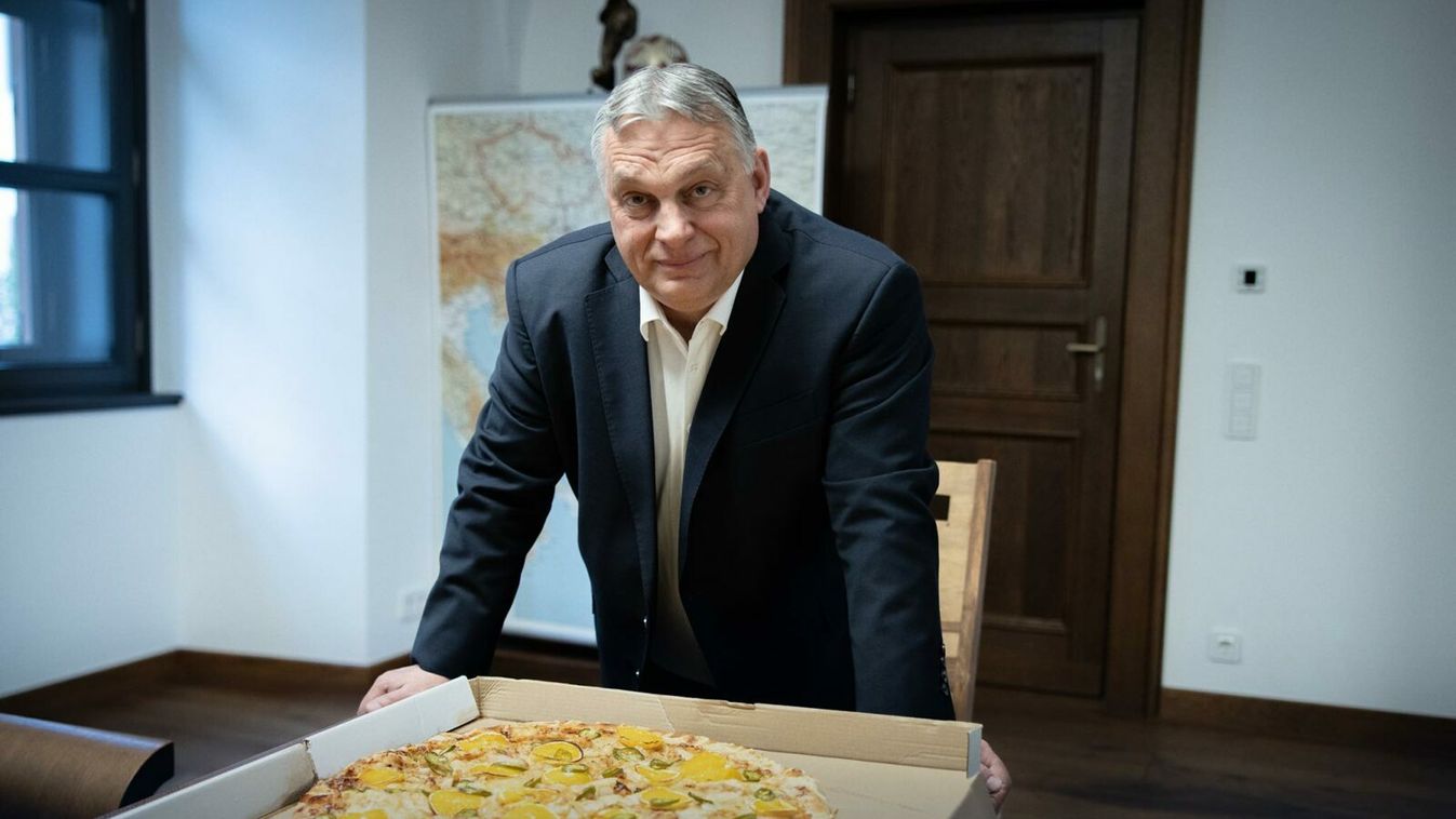 Két dolog biztosan lesz Kiskőrösön: Orbán-beszéd és Orbán-pizza