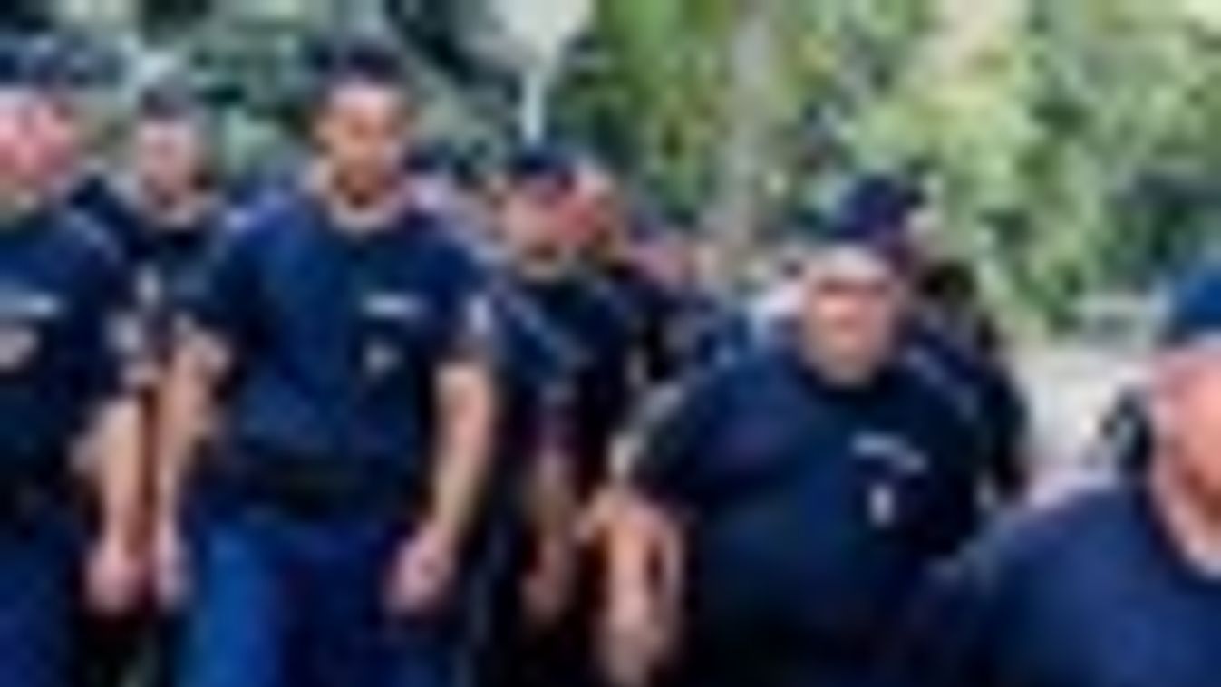 Illegális bevándorlás: hazatértek a magyar rendőrök Macedóniából