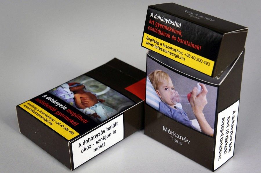 A kormányrendeletnek megfelelõ cigarettásdoboz-minta