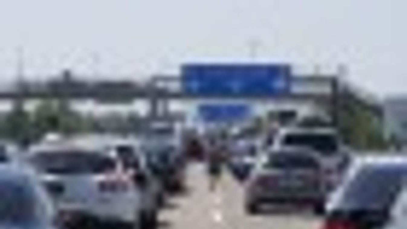 Szünetelt a határforgalom a Röszke Közúti Határátkelőhelyen (FRISSÍTVE)