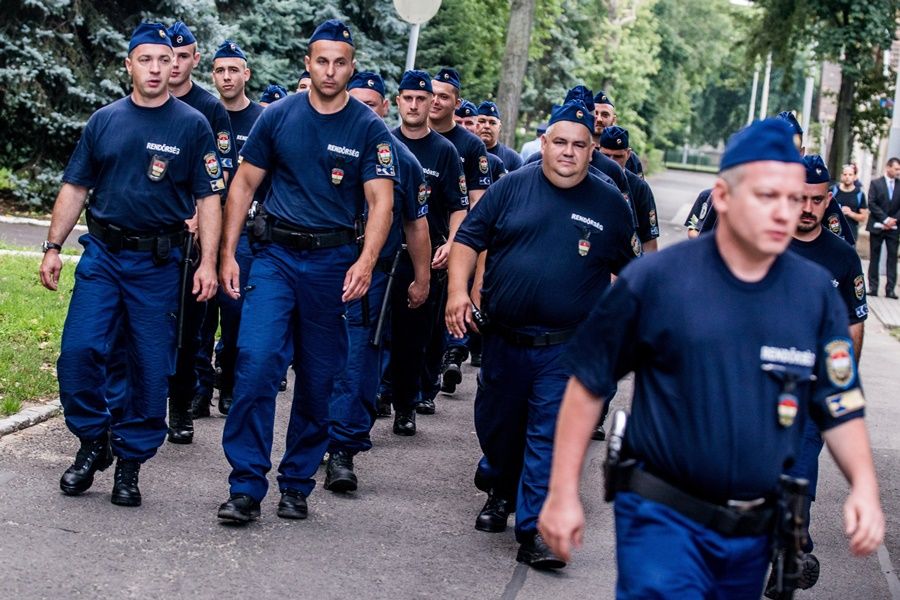 Illegális bevándorlás - Újabb magyar rendõrkontingens indul