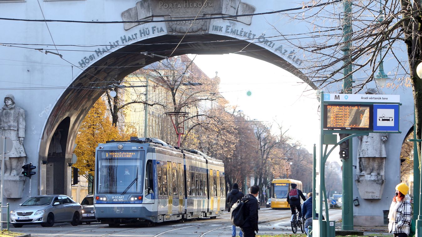 Továbbra is ingyenesen lehet utazni a tram-trainen