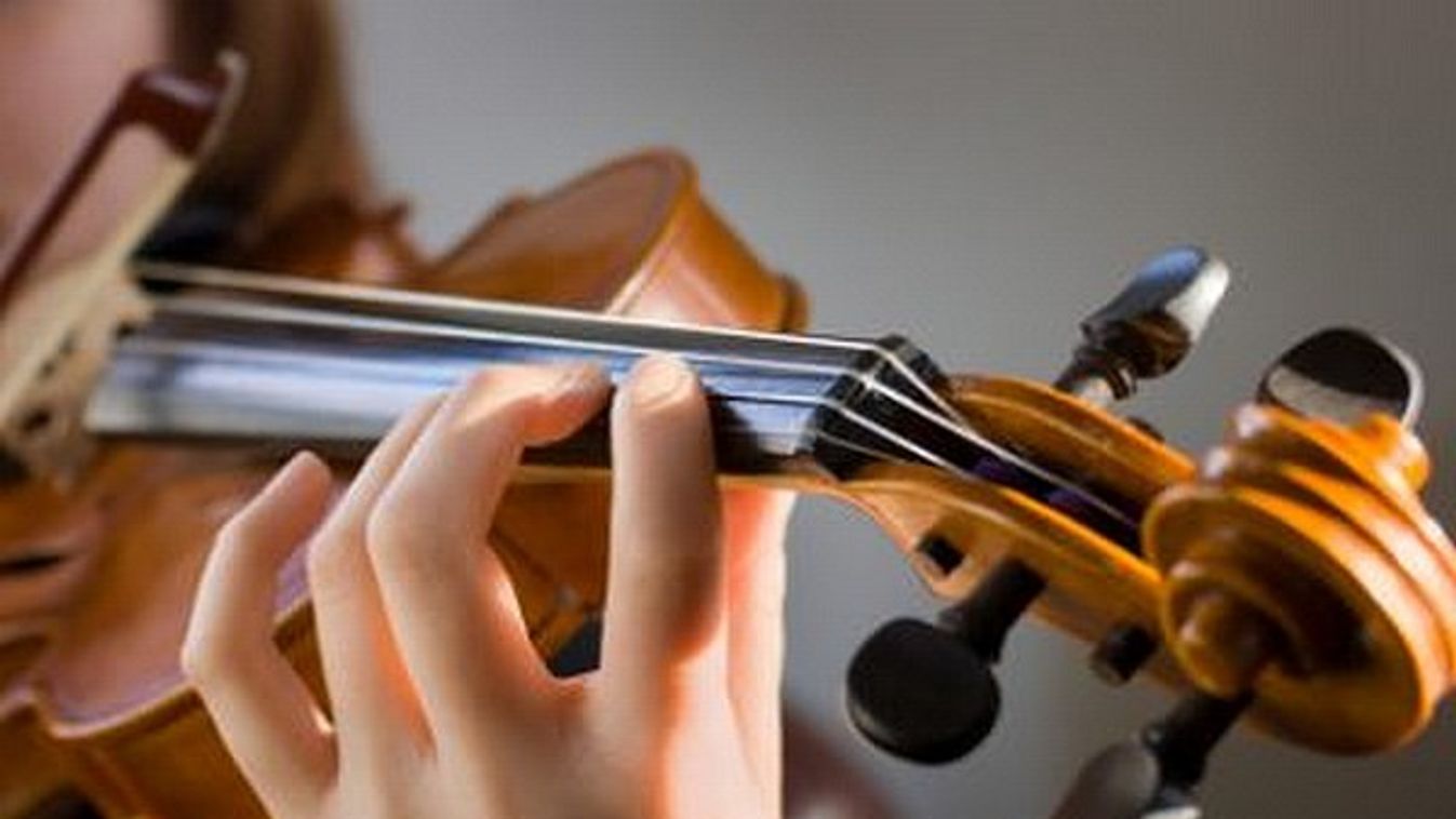 Hegedűtanárok versenyeznek a zeneművészeti karon