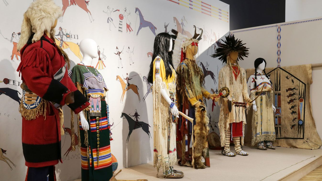 Eddig közel harmincezren látták cowboy-indián kiállítás