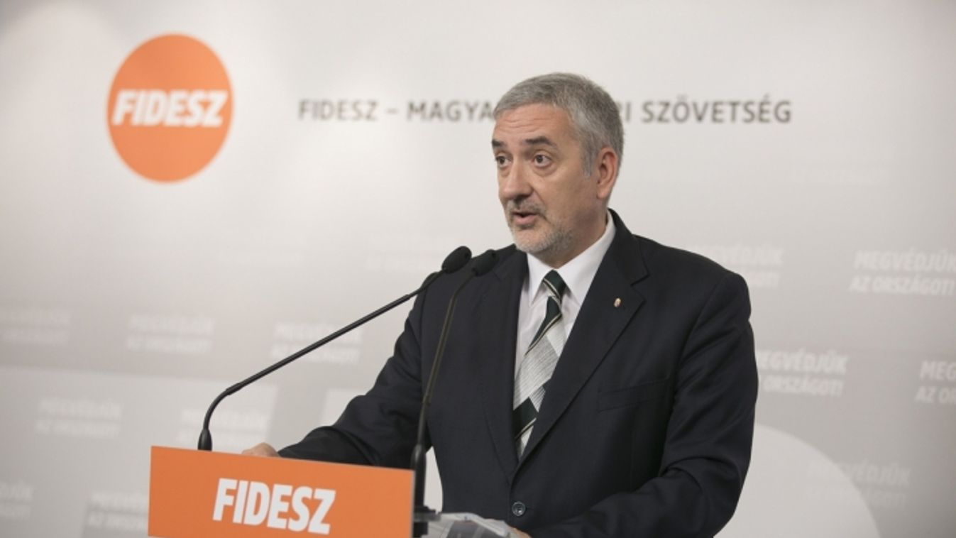 A Fidesz kampányt indít arról, hogy Gyurcsányék lebontanák a kerítést