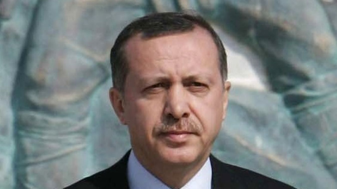 Recep Tayyip Erdogan pártja, az AKP vezette pártszövetség az élen török parlamenti választásokon