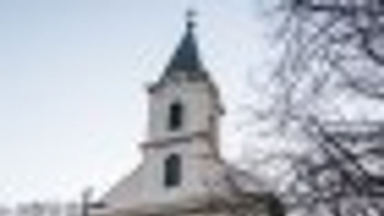 Gyulay Endre: Méltónak kell lenni a 200 éves szőregi templomhoz