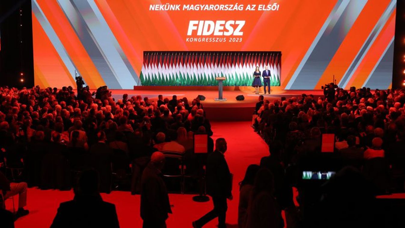 Orbán Viktort újabb két évre a Fidesz elnökének választották