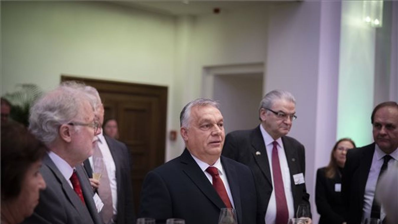 Orbán Viktor: a következő évek a szuverenitásunk megvédéséről fognak szólni