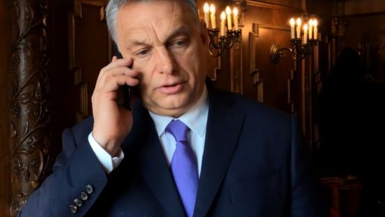 Ő a legfontosabb Orbán Viktor telefonjában (videó)