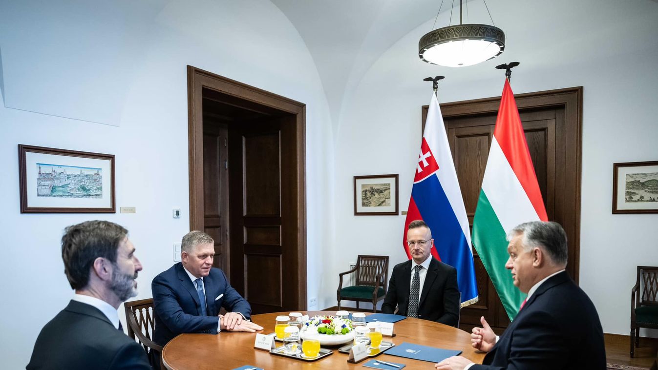 Megérkezett Budapestre Robert Fico szlovák miniszterelnök