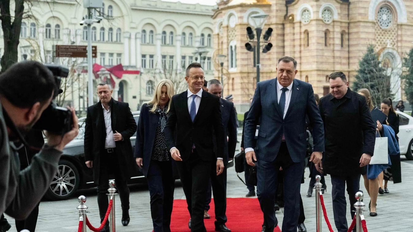Szijjártó Péter bírálta az EU nyugat-balkáni politikáját