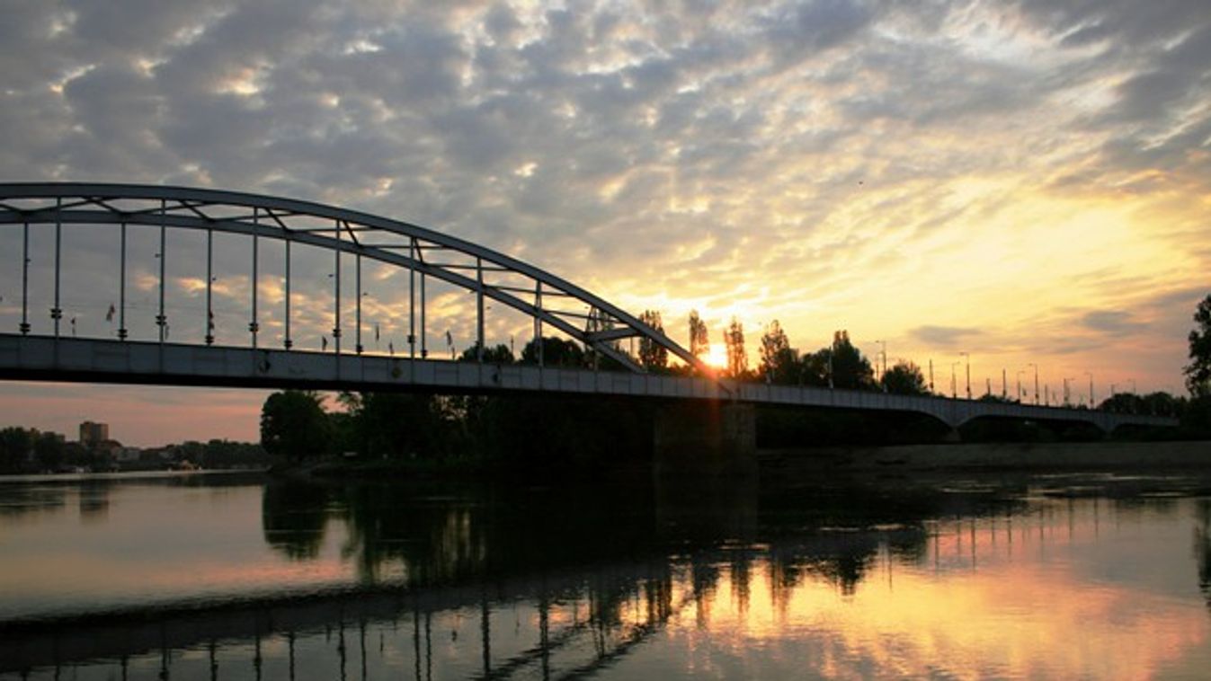 Napsütéses, frontmentes idő lesz élvezhető Szegeden