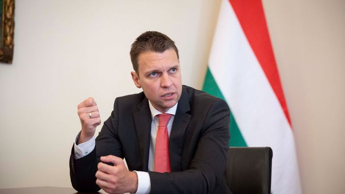Menczer Tamás: Magyarországot nem fogják belesodorni a háborúba