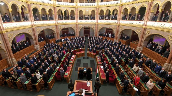 A baloldal magyar érdekkel szembeni politikájáról tart ülést az Országgyűlés