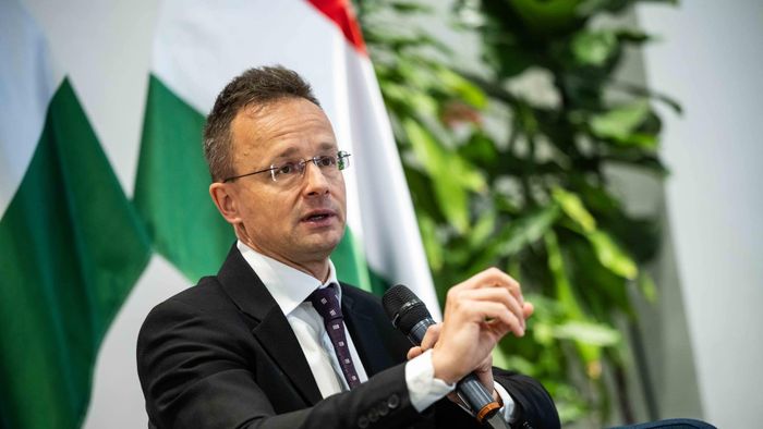 Szijjártó Péter: Történelmi jelentőségű a kínai elnök e heti magyarországi látogatása