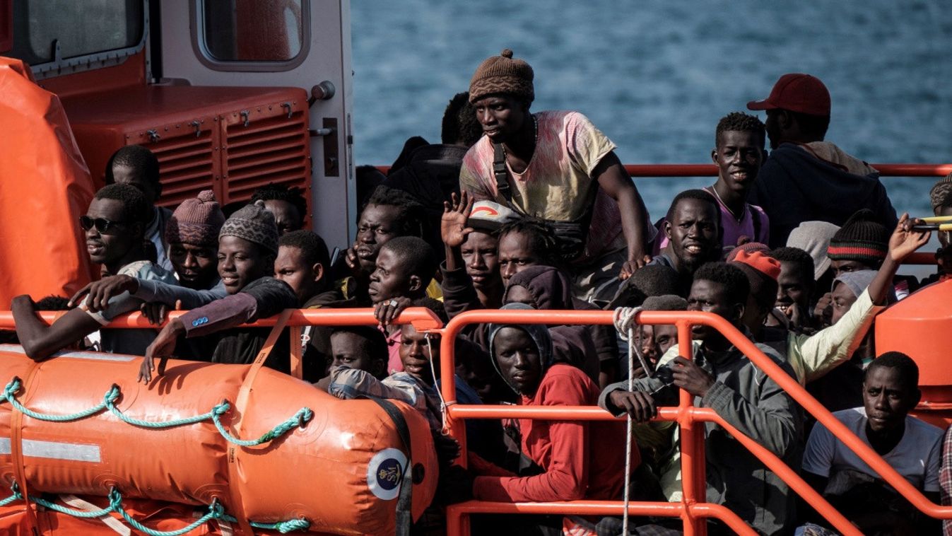 A migránsok Ruandába deportálását még idén elkezdik a britek