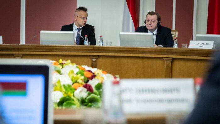 Szijjártó Péter: Magyarország továbbra is kész biztosítani a hazai pályát a belarusz csapatok számára