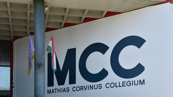 Egyedülálló ösztöndíjakkal várja leendő hallgatóit az MCC Szegeden
