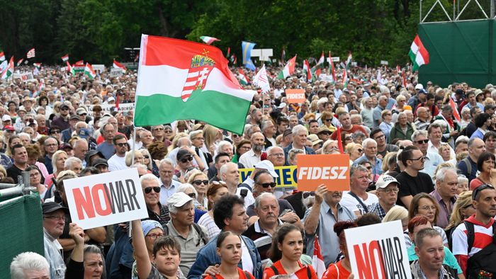Deutsch Tamás: A magyarok tudják, milyen az, amikor háború van, ezért is békepártiak