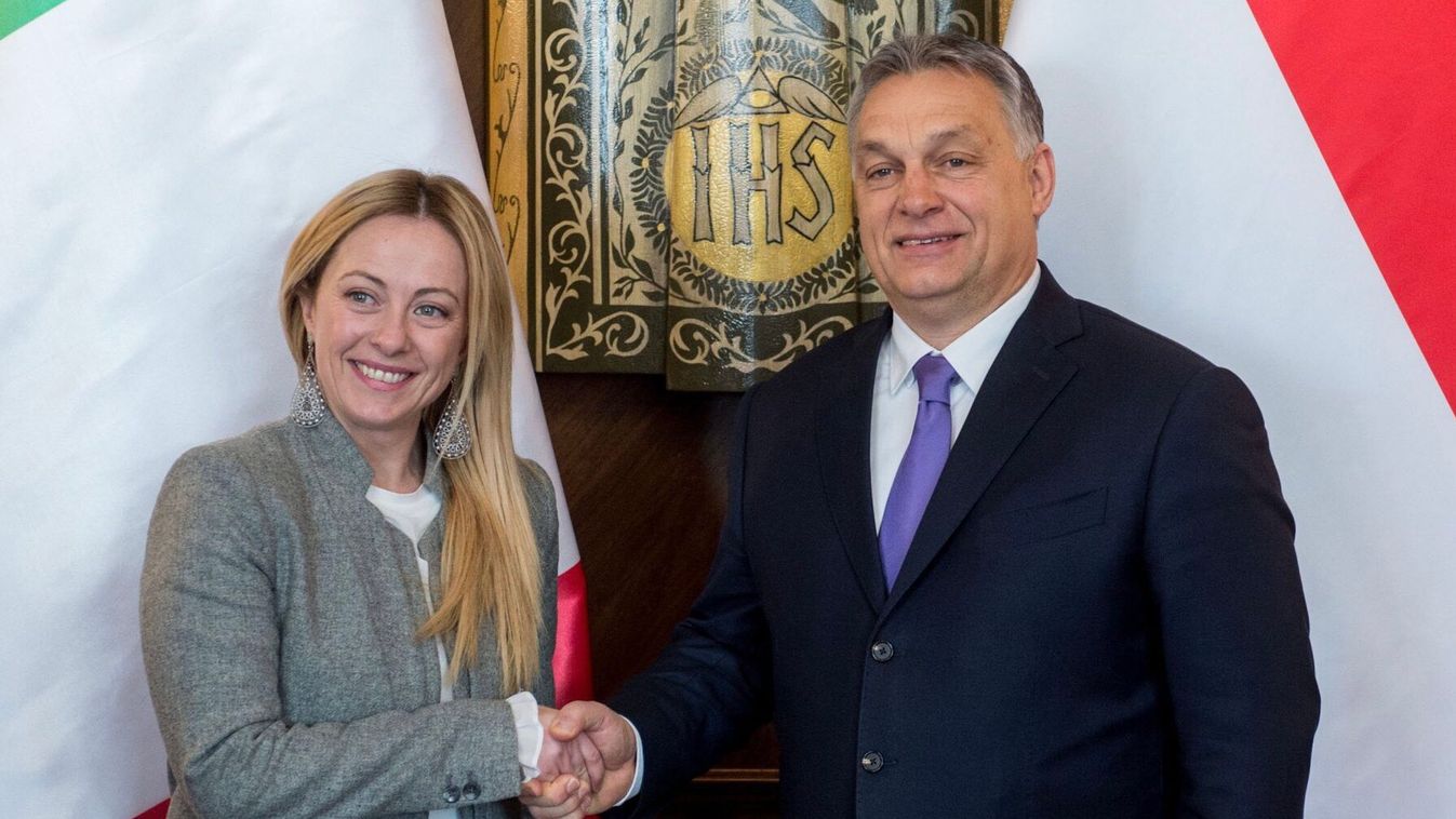Orbán Viktor tárgyalni indult Giorgia Melonihez