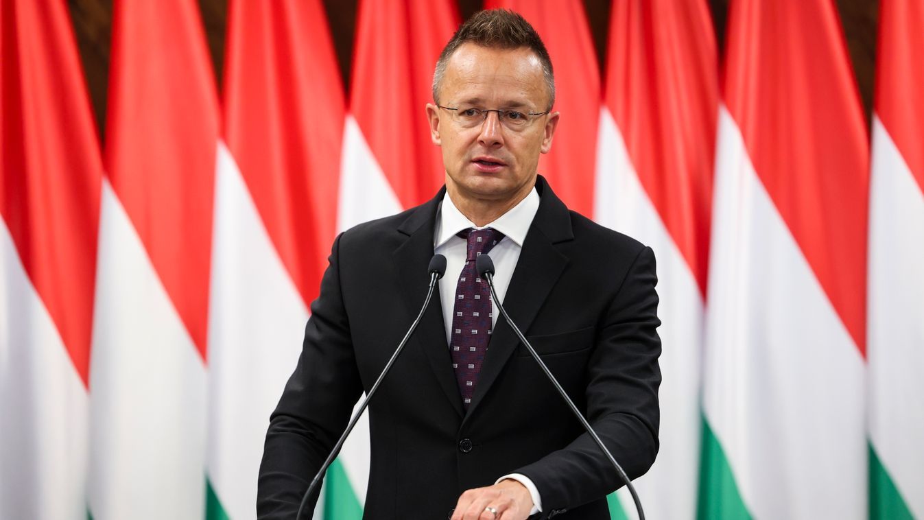 Szijjártó Péter: Magyarország és Kína szerint is meg kell többszörözni a békeerőfeszítéseket