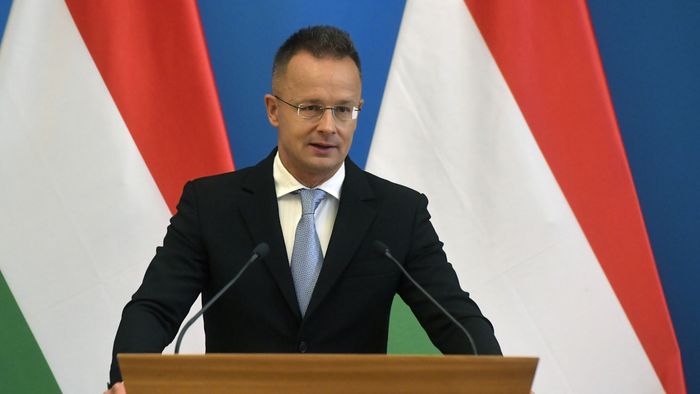 Szijjártó Péter: Horvátország nem megbízható tranzitország!