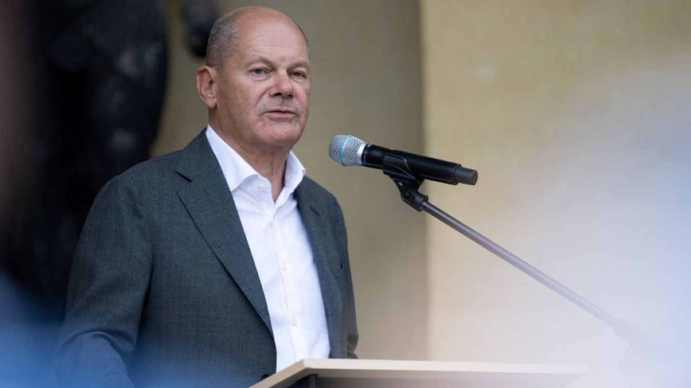 Olaf Scholz a migránsok kitoloncolására tett ígéretet