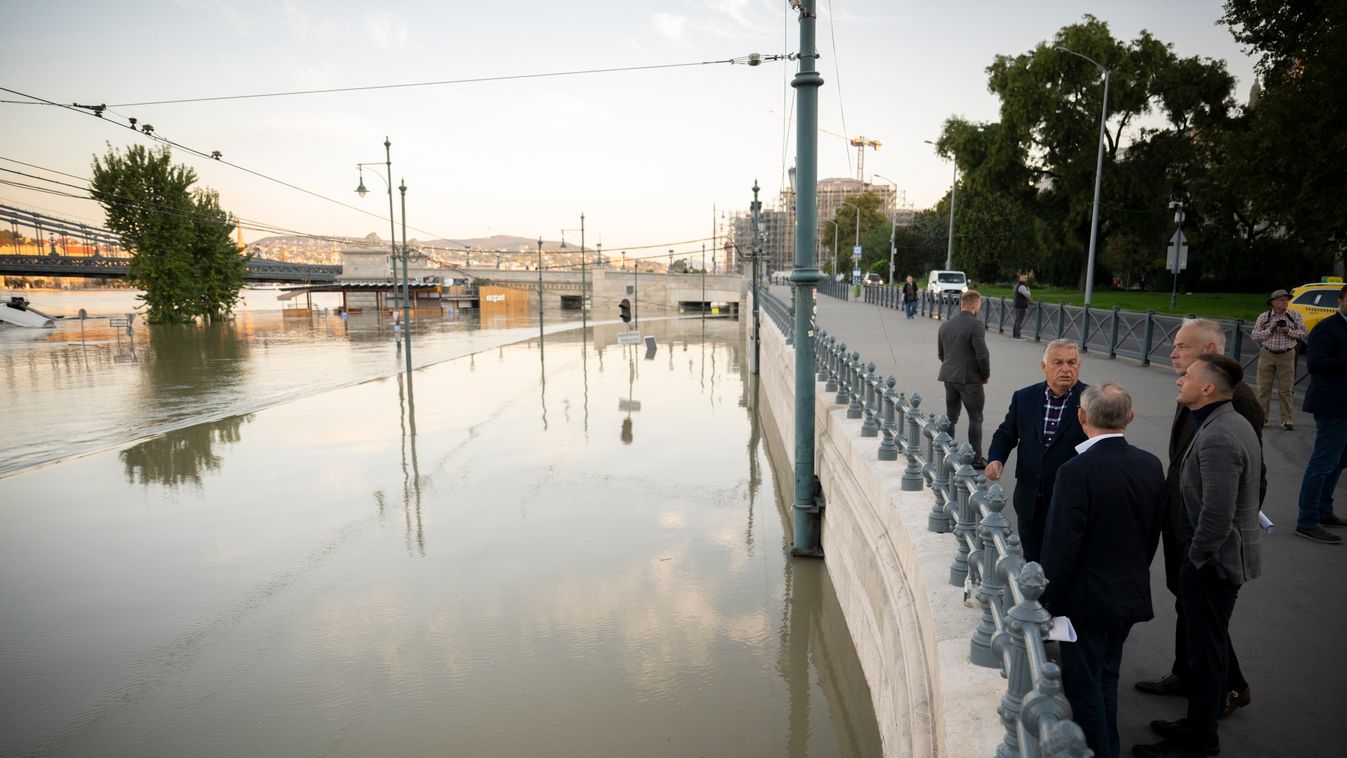 Órákon belül tetőzhet a Duna Budapestnél