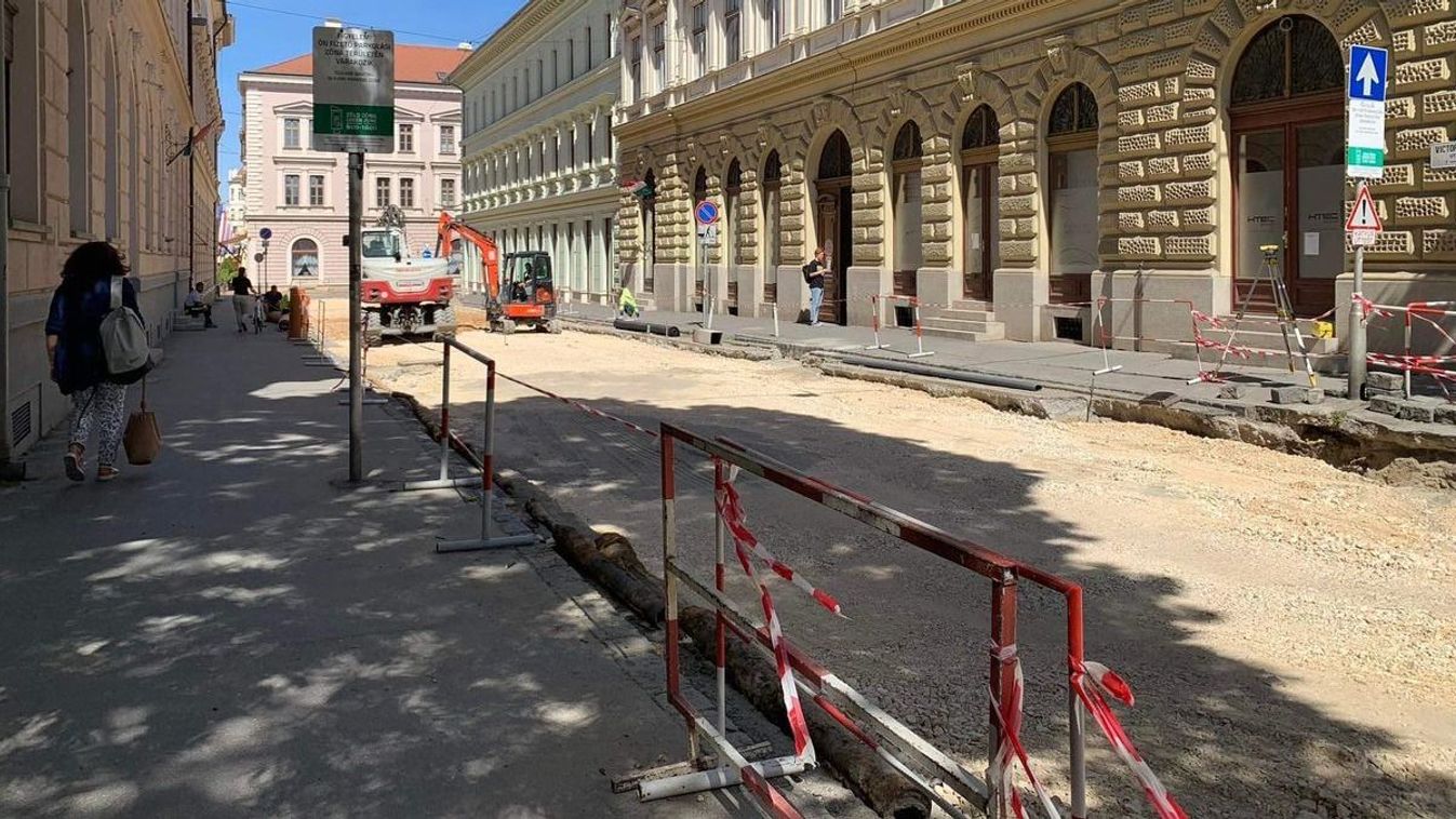 Végre nem lesz a kátyúk városa Szeged? - több mint hárommilliárdot fordítanak útfelújításokra