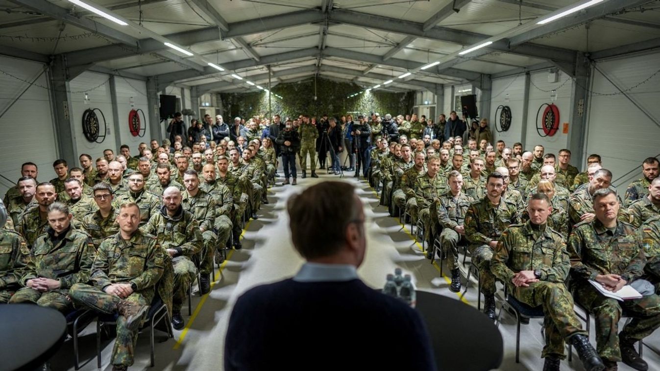 Magyarország elutasítja, hogy az EU katonai tanácsadókat küldjön Ukrajnába