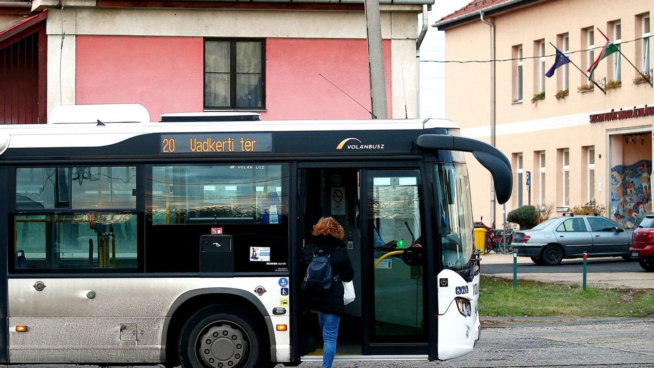 Több utcát is lezárnak - a tömegközlekedést és a parkolást is érinti