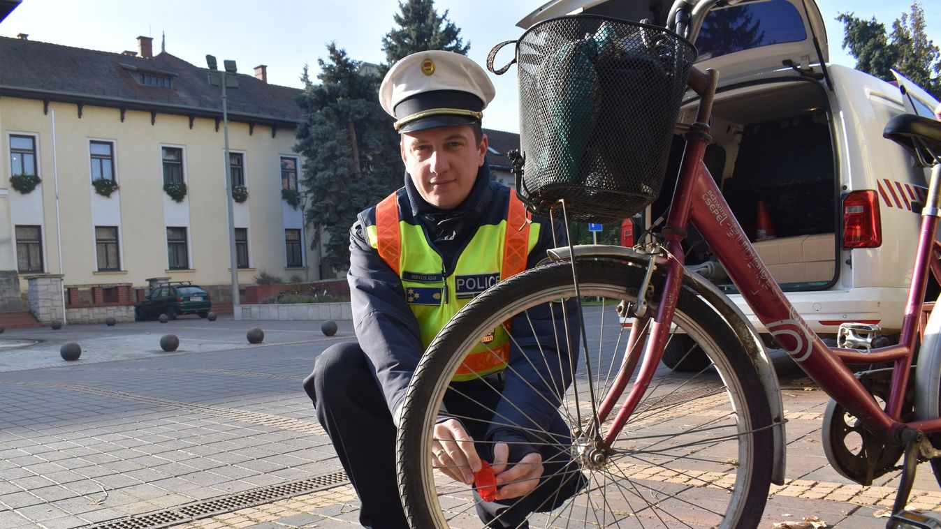 Láthatósági felszereléssel és jó tanácsokkal látták el a közlekedőket