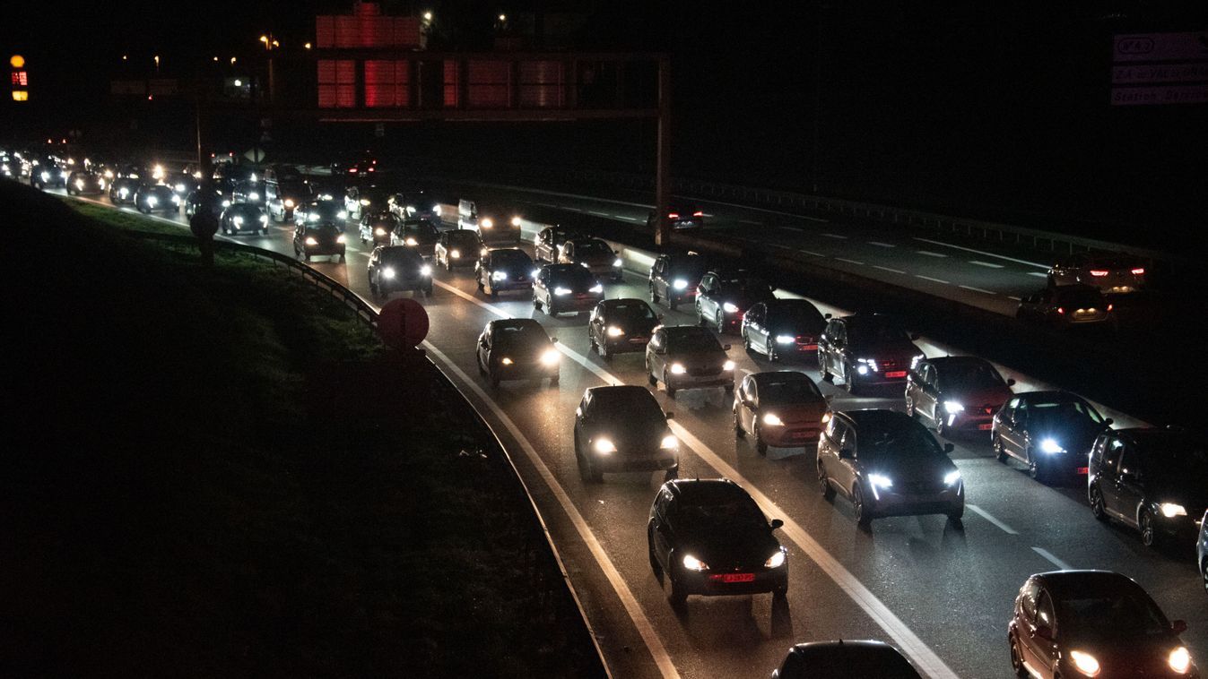 Teljesen lezárták az M5-ös autópályát