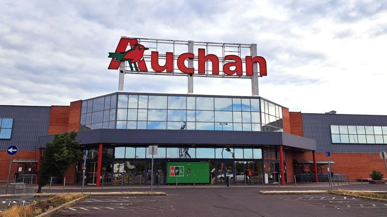 Szigorít az Auchan a palack visszaváltáson