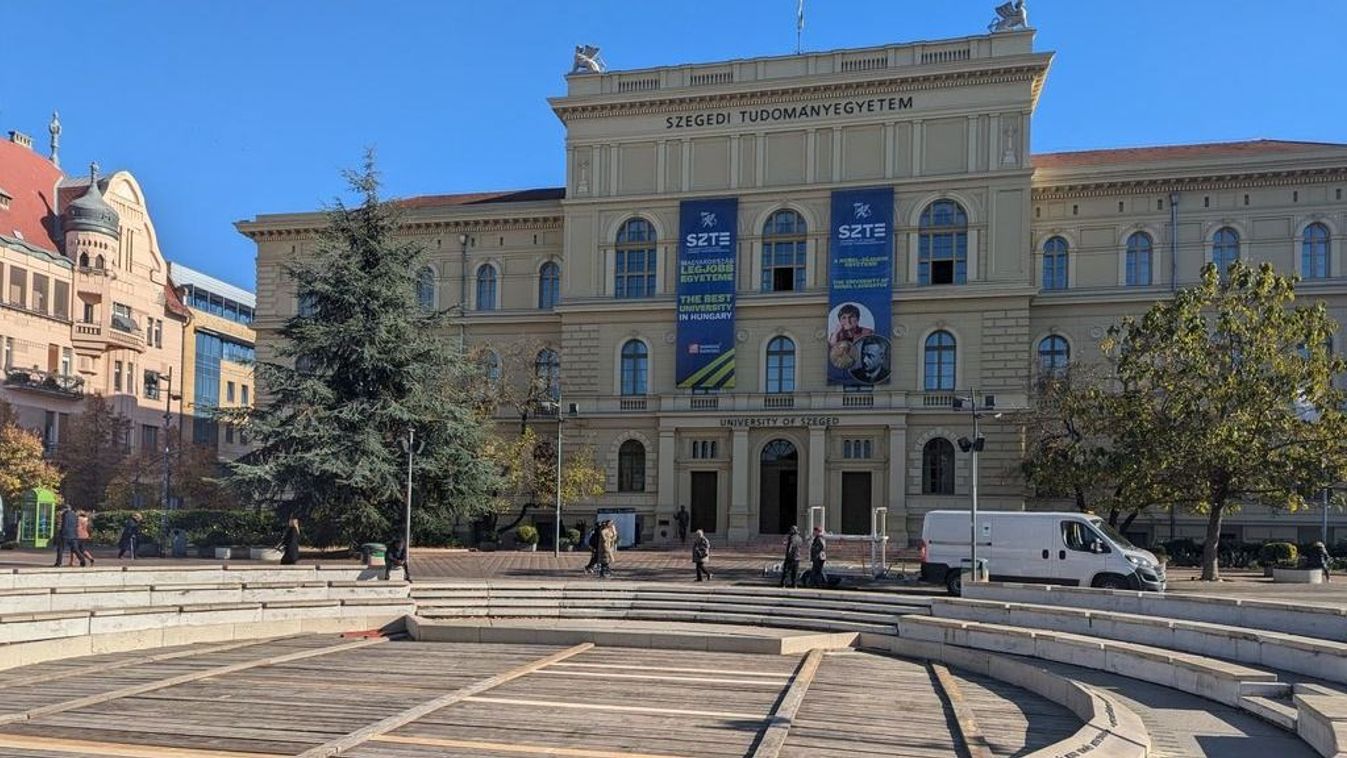 Mikulás csomaggal várják a rászoruló gyerekeket a Dugonics téren