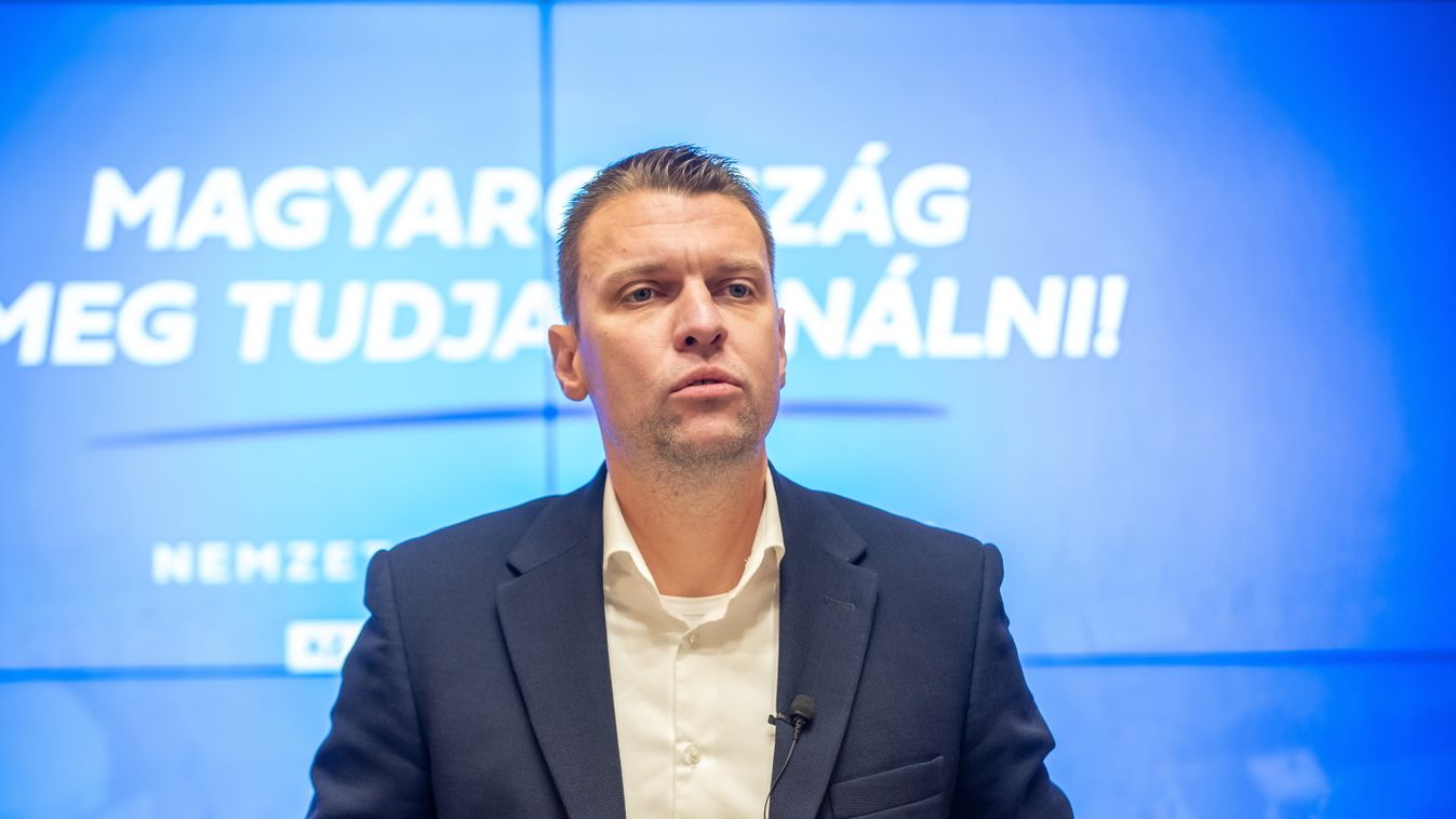 Menczer Tamás: Brüsszel hazug kampányt indított