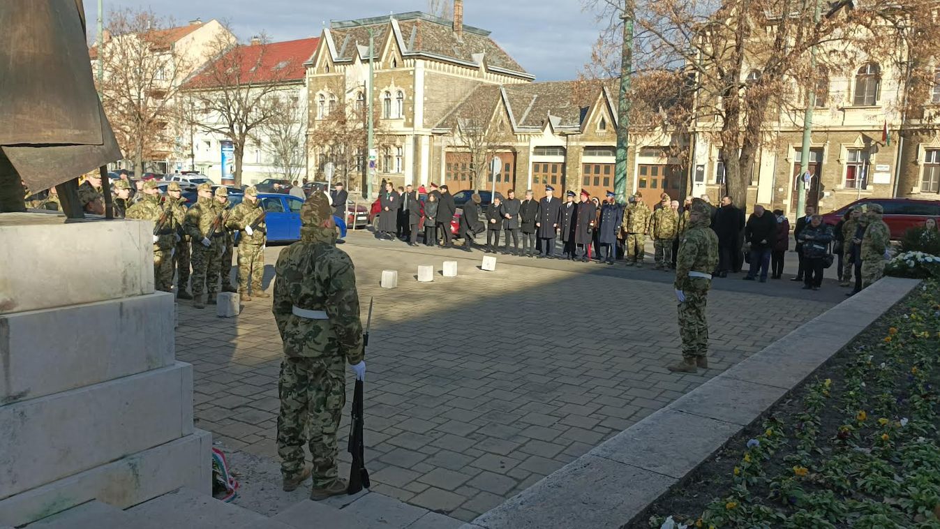 A Don-kanyarban vívott harcok áldozatai előtt tisztelegtek Szegeden