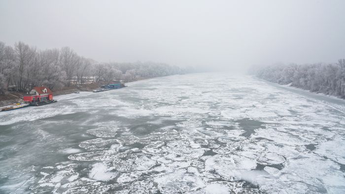 Varázslatosan festett 8 évvel ezelőtt a befagyott Tisza +fotó