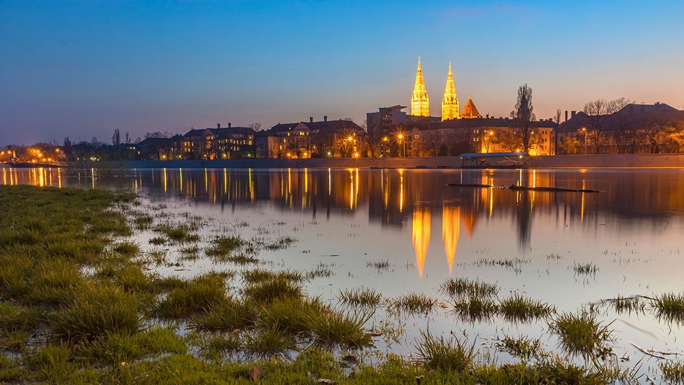 Gyönyörű esti fények az újszegedi Tisza-partról +fotók