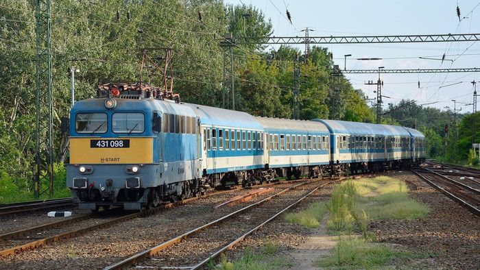 Jelentős késésekkel kell számolni a szegedi vonalon