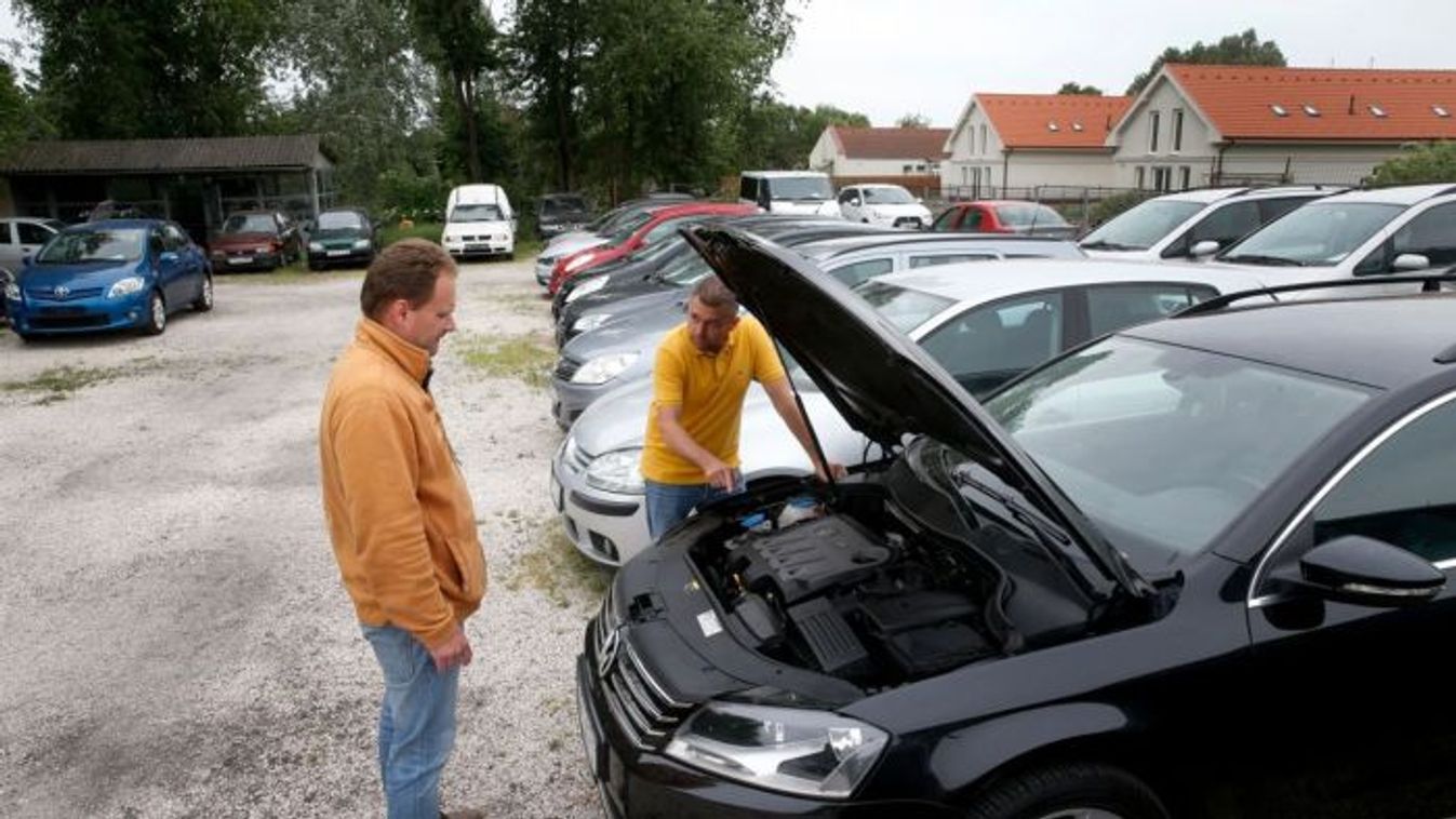 Nagyot ugrott a használtautó-piac